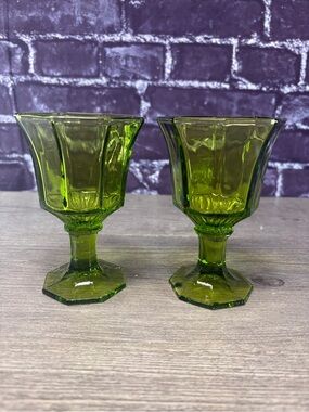 Vintage Independence Glass Panel Avocado Green Octagonal Water Goblets